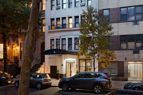 Exterior view - La Quinta Inn & Suites New York City