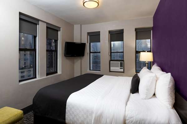  - La Quinta Inn & Suites New York City