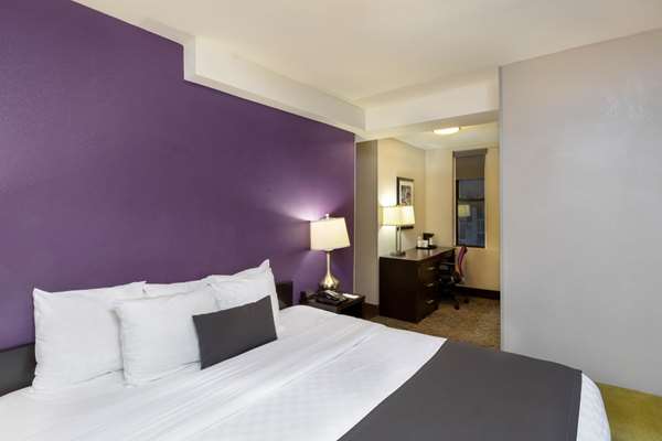  - La Quinta Inn & Suites New York City