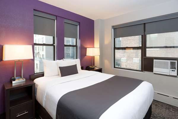  - La Quinta Inn & Suites New York City