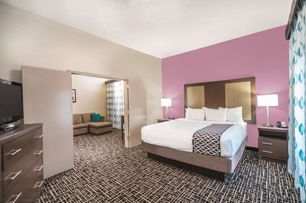 Suite - La Quinta Inn & Suites Loudon - I-75, Exit 72