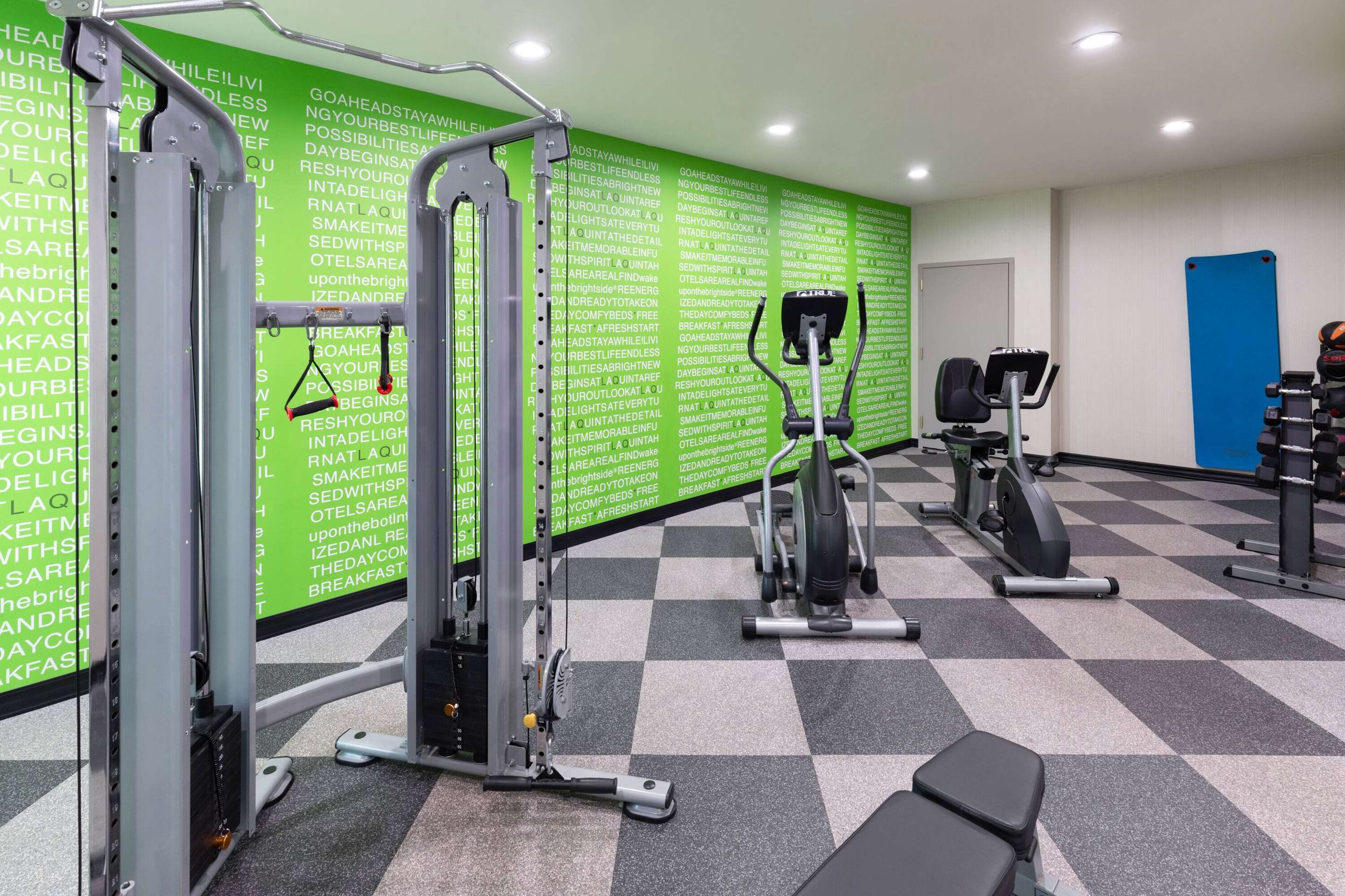 Health club fitness center gym | La Quinta Inn & Suites by Wyndham Loudon
