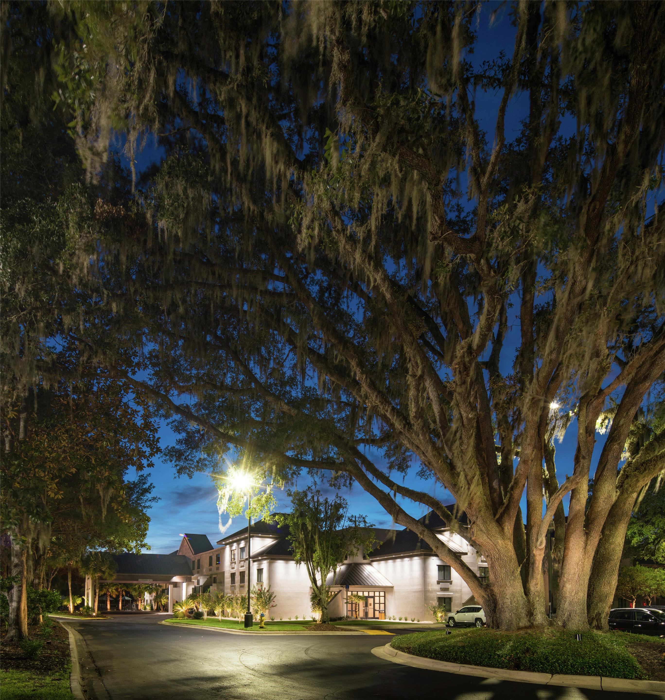 Exterior | DoubleTree by Hilton Gainesville