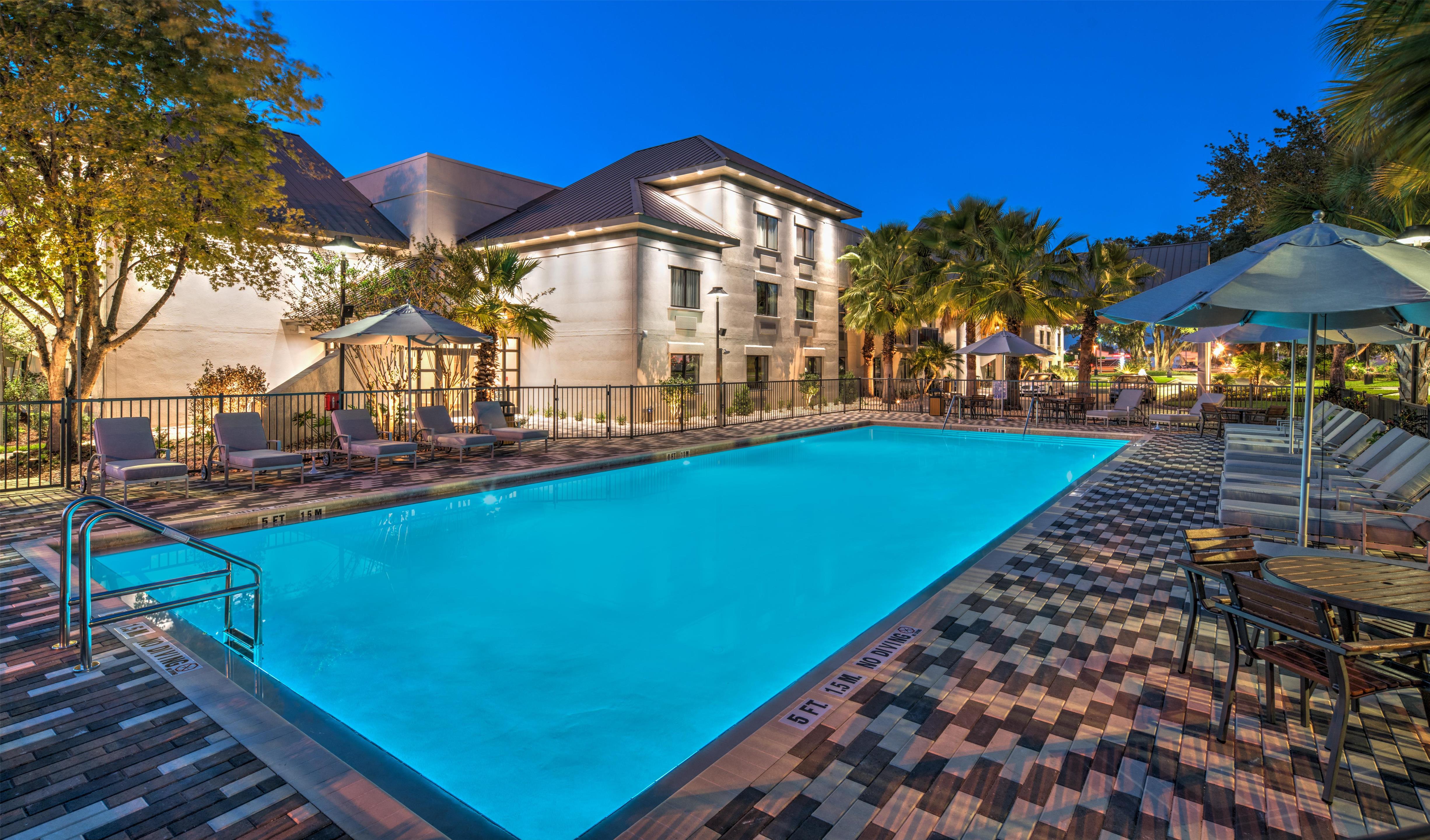 Pool | DoubleTree by Hilton Gainesville