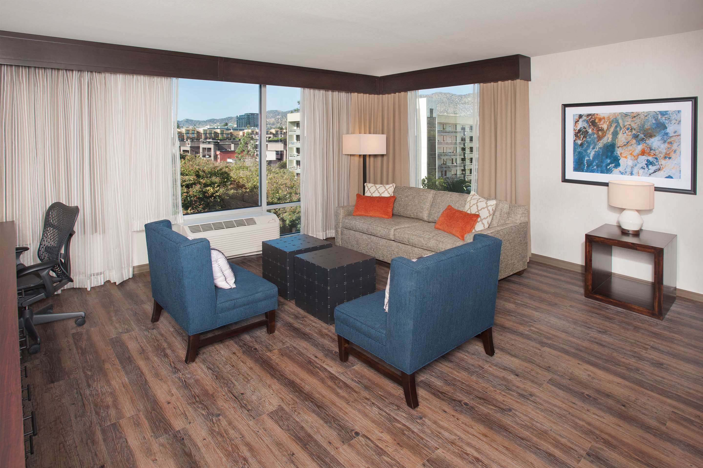 Guest room