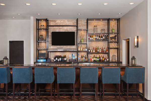 Bar - Hilton Garden Inn Burbank - I-5, Exit 146