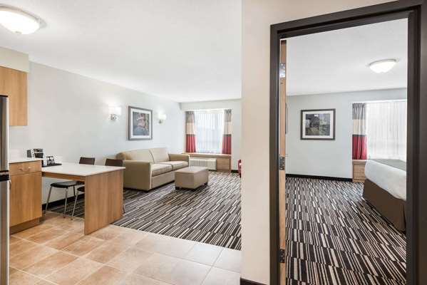 Suite - Microtel Inn & Suites by Wyndham Sudbury