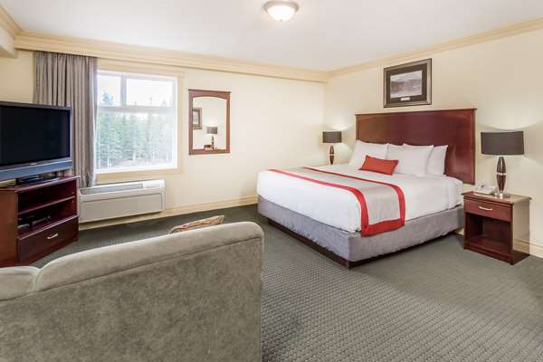 Suite - Ramada Hotel Hinton