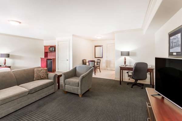 Suite - Ramada Hotel Hinton