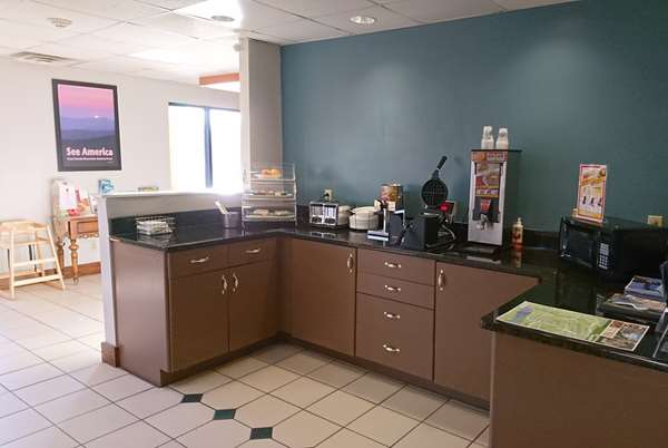  - Travelodge East Knoxville - I-40, Exit 398