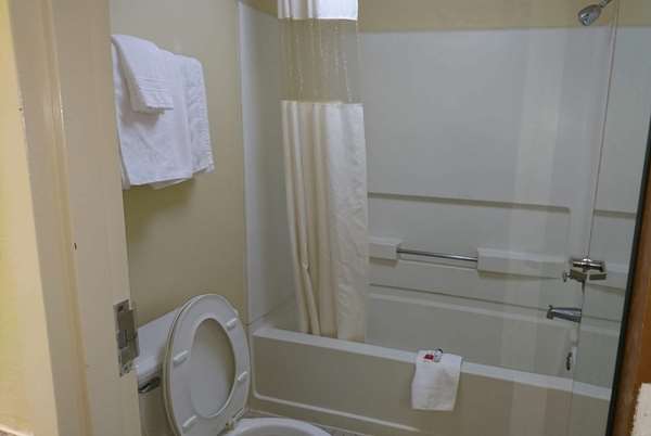  - Travelodge East Knoxville - I-40, Exit 398