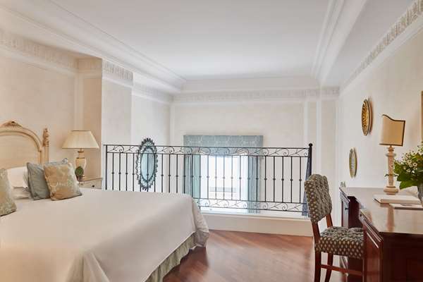 GRAND HOTEL TIMEO BELMOND - Photo 11