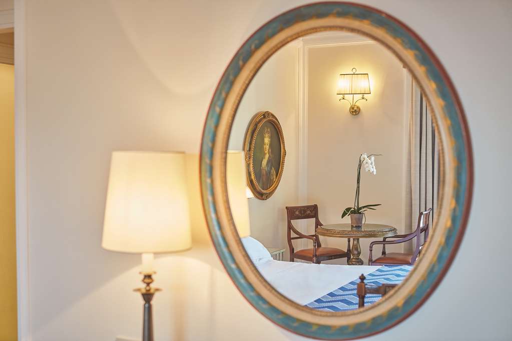 Guest photo