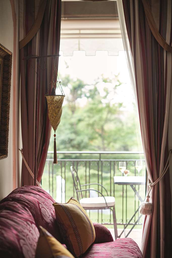 Guest photo