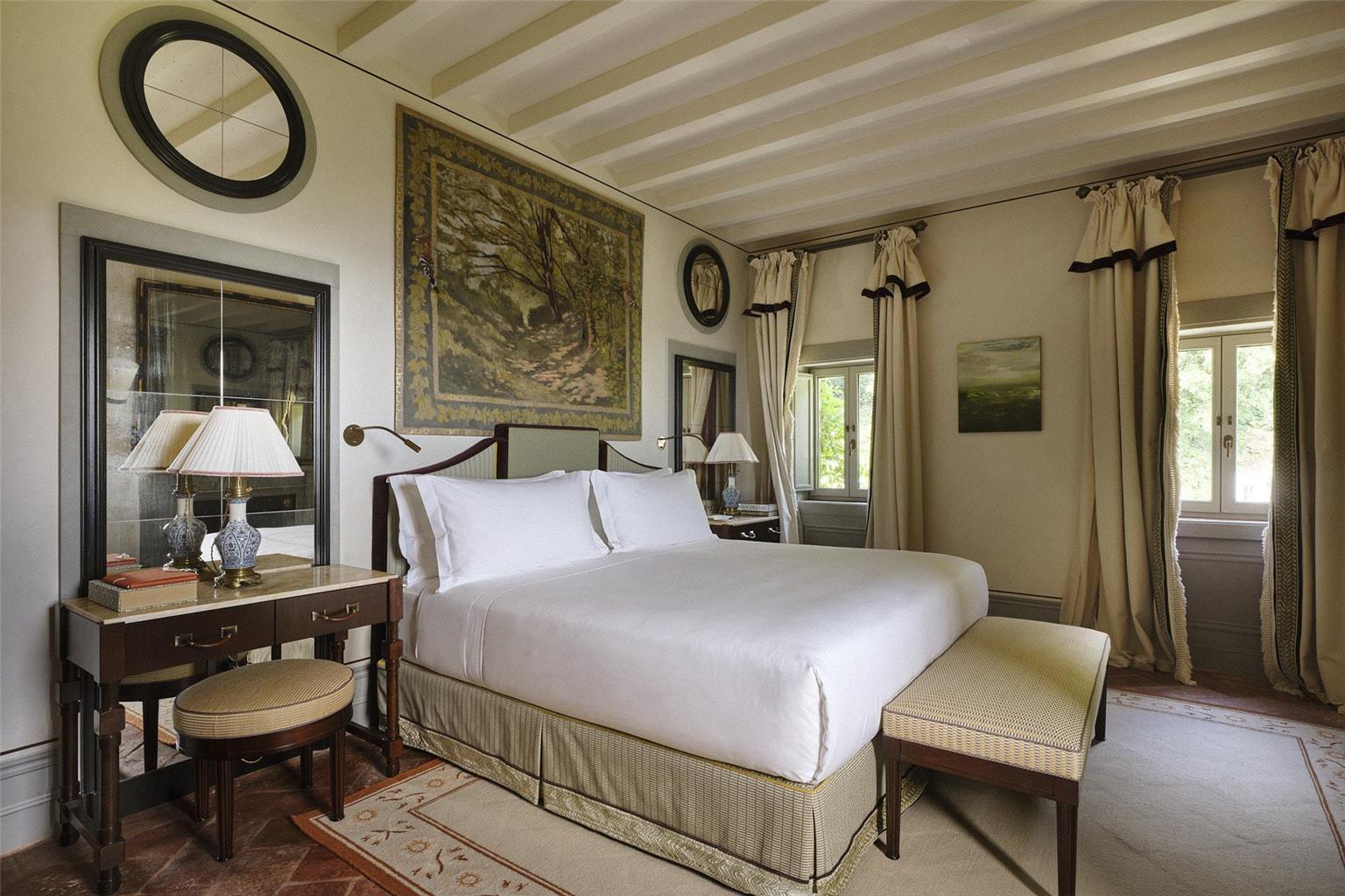 Guest photo