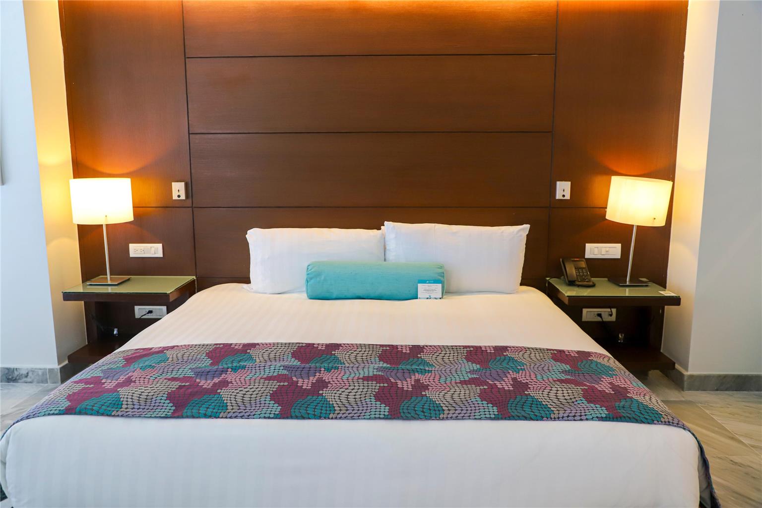 PALACIO MUNDO IMPERIAL-guestroom-Guest Room,Suite,On-Site.jpg