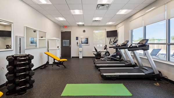 Fitness/ Exercise Room - Best Western Plus Roland Inn & Suites San Antonio - I-10, Exit 577