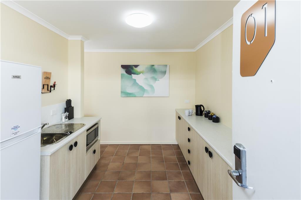 NIGHTCAP AT BALACLAVA HOTEL-guestroom-Guest Room,Guest Room Amenity,Kitchen/Kitchenette,On-Site.jpg