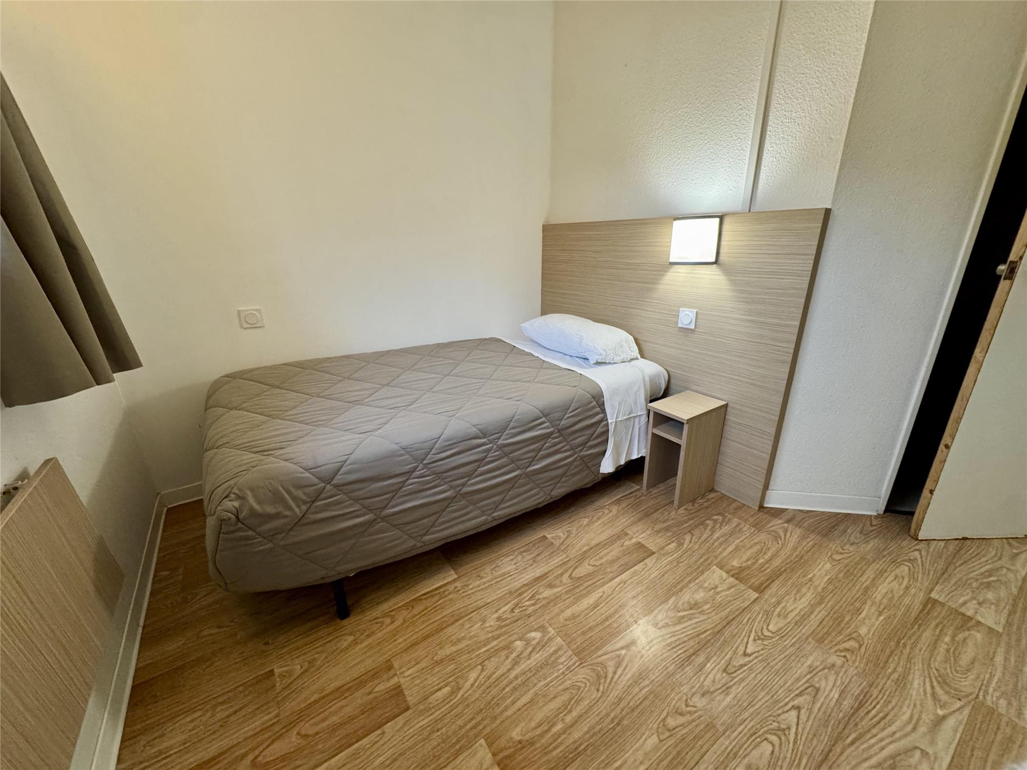 HOTEL PREMIERE CLASSE RENNES SUD EST - Hôtel PREMIERE CLASSE RENNES SUD EST_ Chambre simple 1 personne