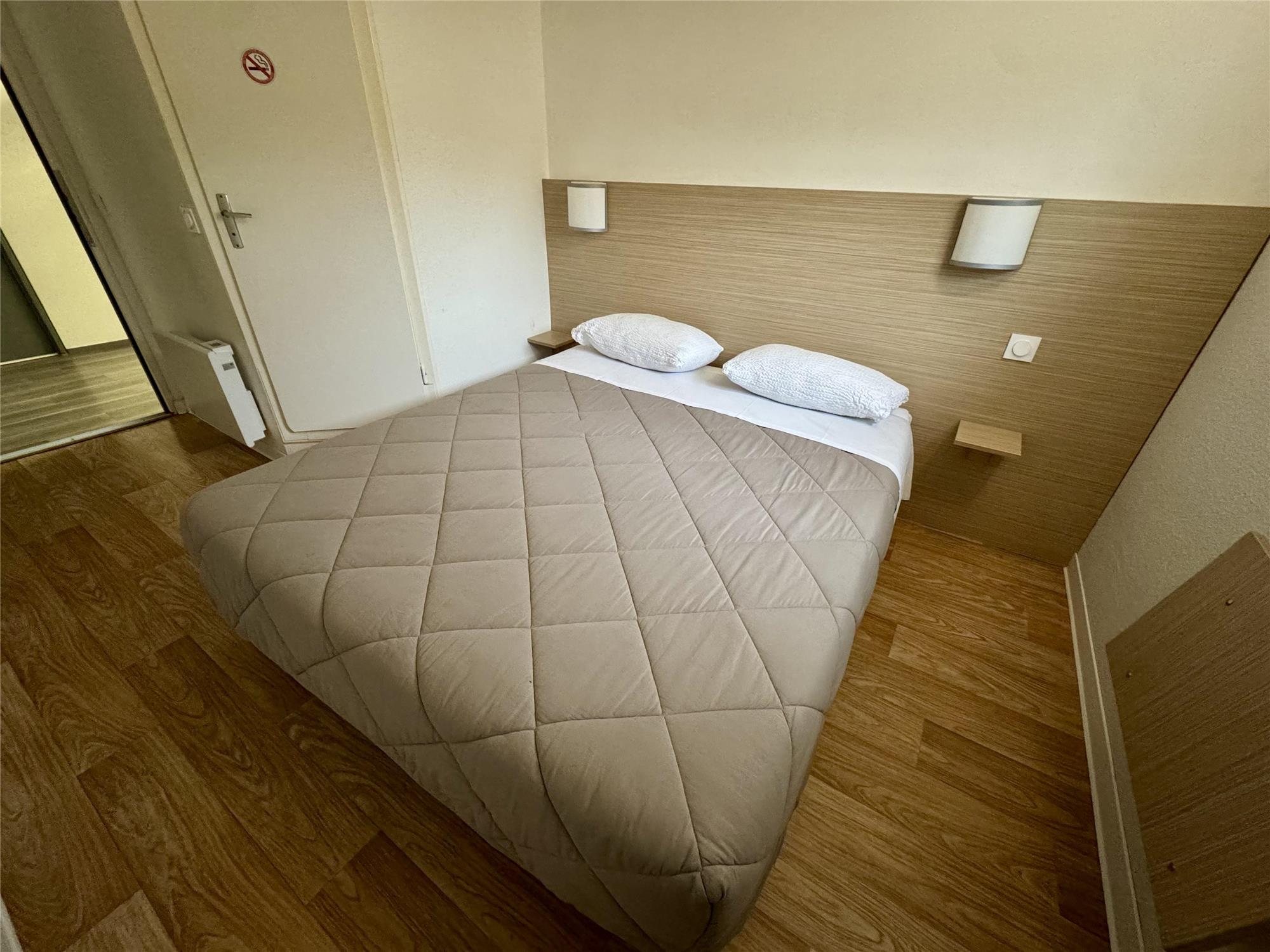 HÔTEL PREMIERE CLASSE RENNES SUD EST - Hôtel PREMIERE CLASSE RENNES SUD EST_ Chambre double 2 personnes