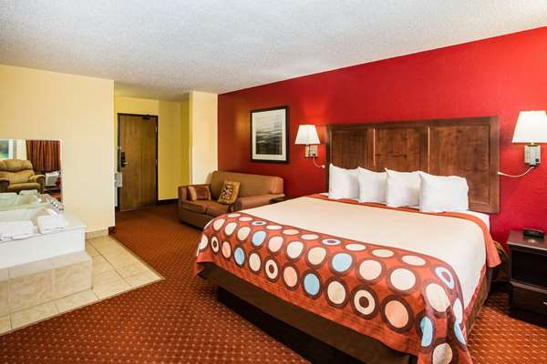  - Baymont Inn & Suites Cedar Rapids