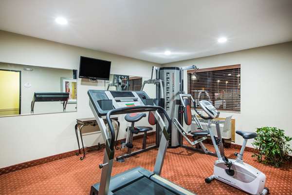 Fitness/ Exercise Room - Baymont Inn & Suites Cedar Rapids