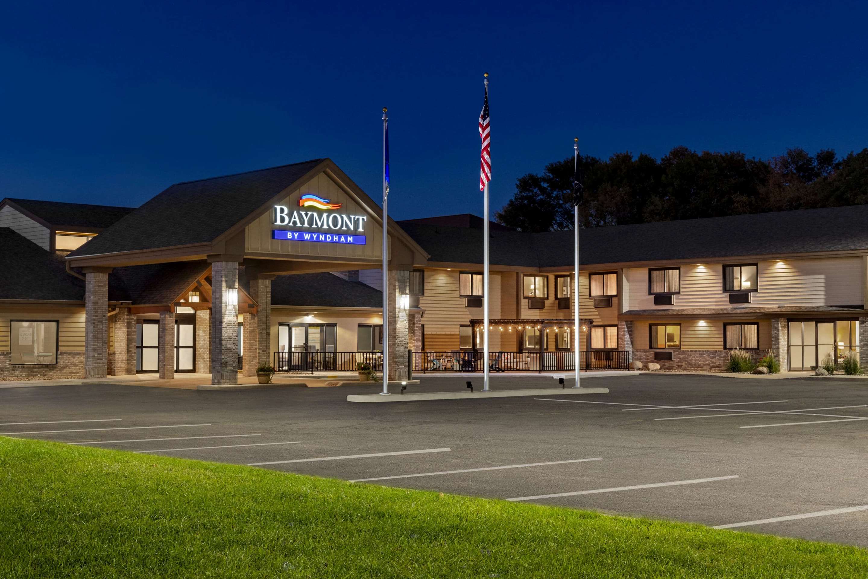 Exterior | Baymont by Wyndham Owatonna