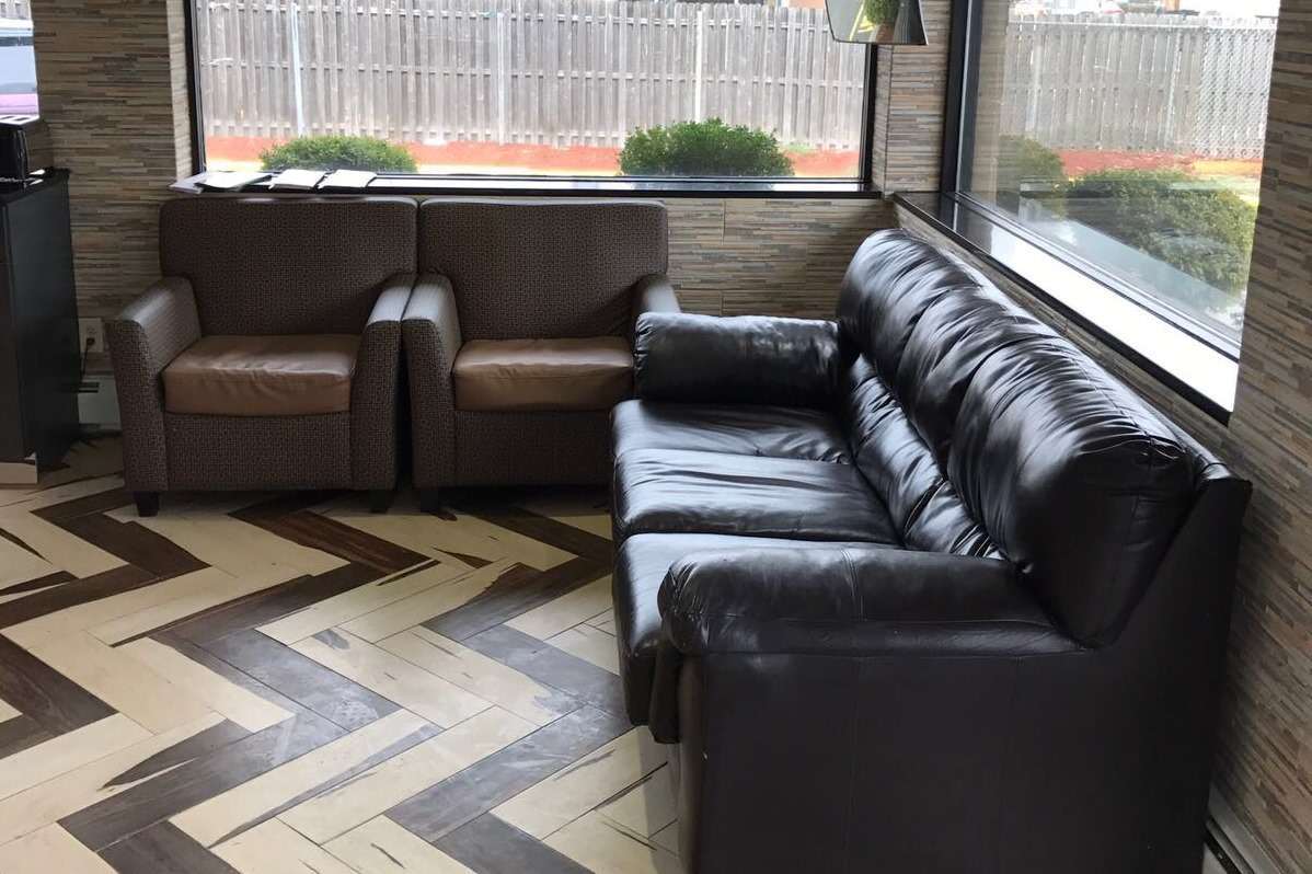 Lobby | Travelodge by Wyndham Avenel Woodbridge