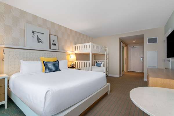  - Wyndham Grand Hotel Clearwater Beach