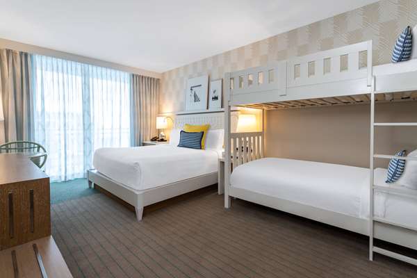  - Wyndham Grand Hotel Clearwater Beach
