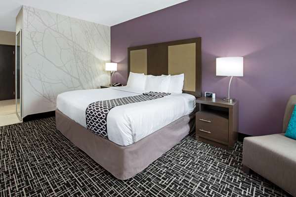  - La Quinta Inn & Suites Westlake - I-10, Exit 27