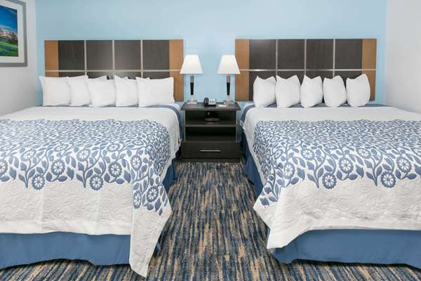 Suite - Days Inn & Suites Medical Center Lubbock