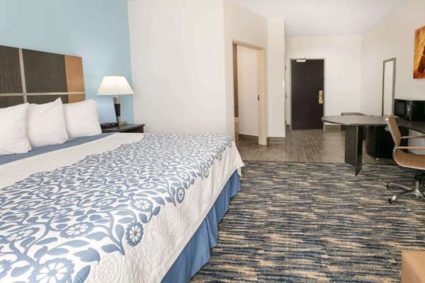  - Days Inn & Suites Medical Center Lubbock