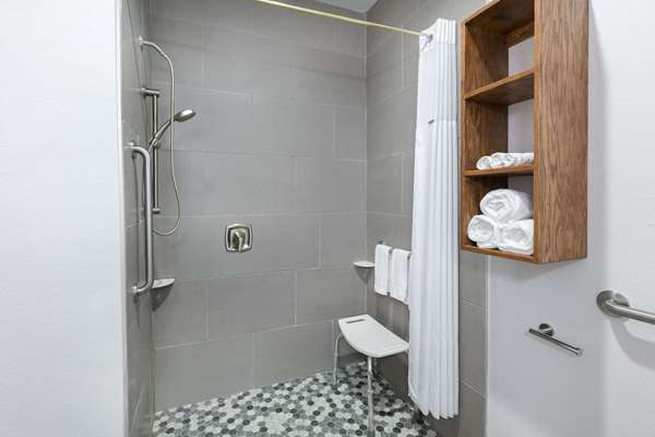  - Days Inn & Suites Medical Center Lubbock