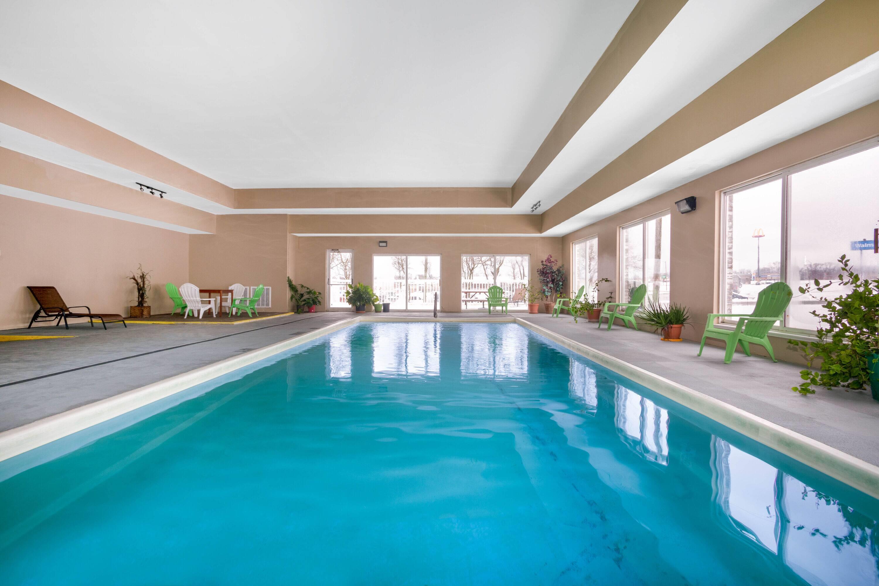 Pool - indoor
