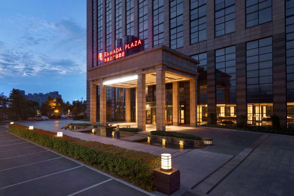 Ramada Plaza Hotel Lianyungang