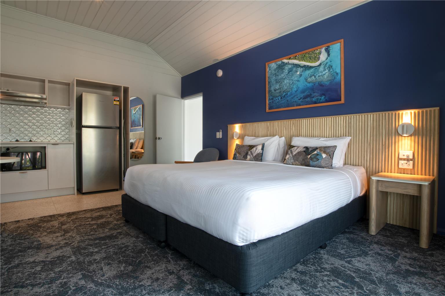 NIGHTELIER MISSION BEACH-guestroom-Guest Room,On-Site.jpg
