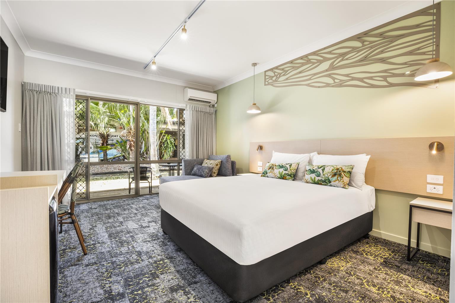 NIGHTCAP AT KONDARI RESORT-guestroom-Guest Room,On-Site.jpg
