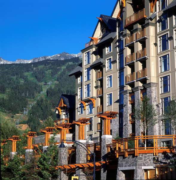 Exterior view - Pan Pacific Hotel Village Center Whistler