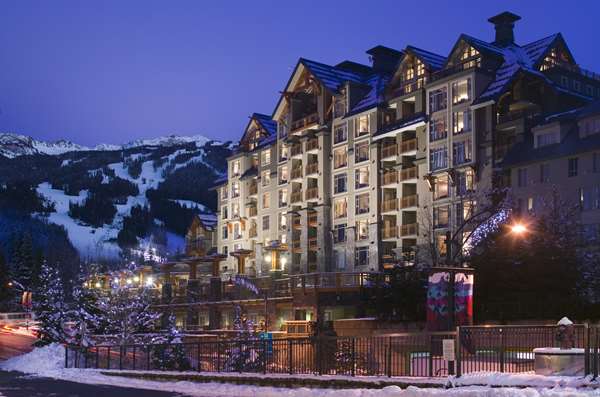 Exterior view - Pan Pacific Hotel Village Center Whistler