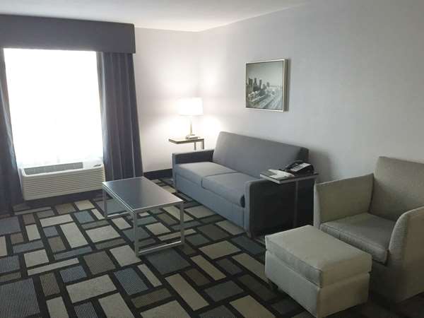  - Best Western Plus Birmingham Inn & Suites