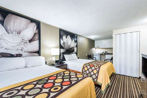  - Super 8 Motel Monroe