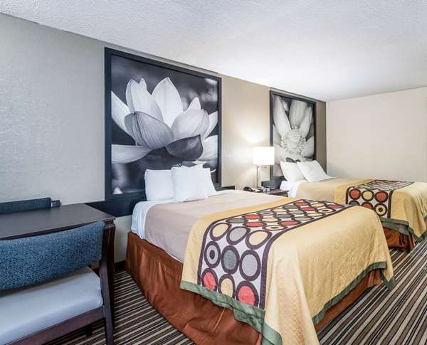  - Super 8 Motel Monroe