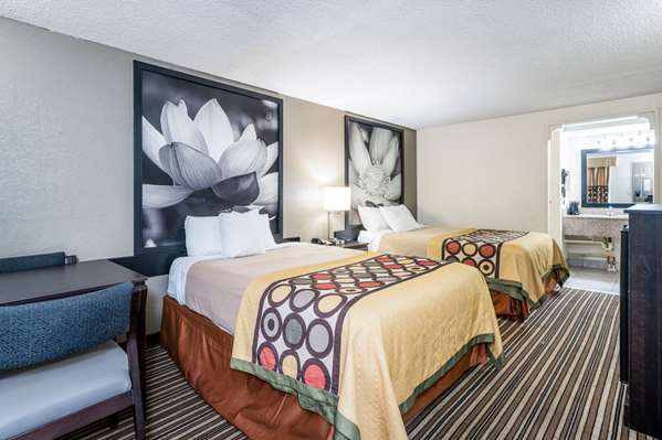  - Super 8 Motel Monroe