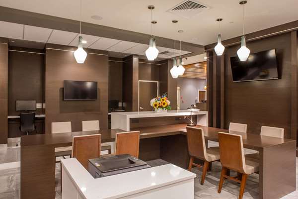 Conference Area - Wingate by Wyndham Hotel Miami Airport Doral
