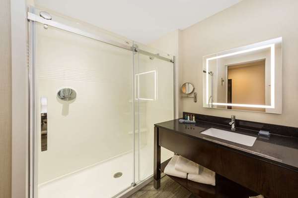  - Wingate by Wyndham Hotel Miami Airport Doral