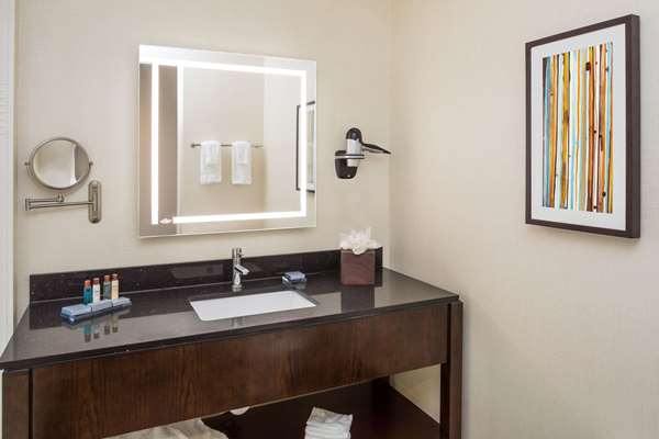  - Wingate by Wyndham Hotel Miami Airport Doral