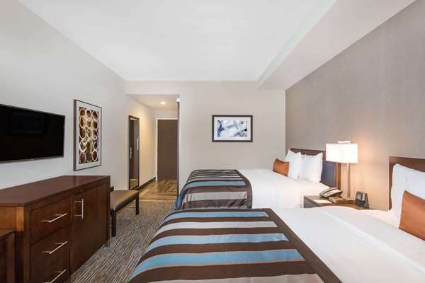  - Wingate by Wyndham Hotel Miami Airport Doral