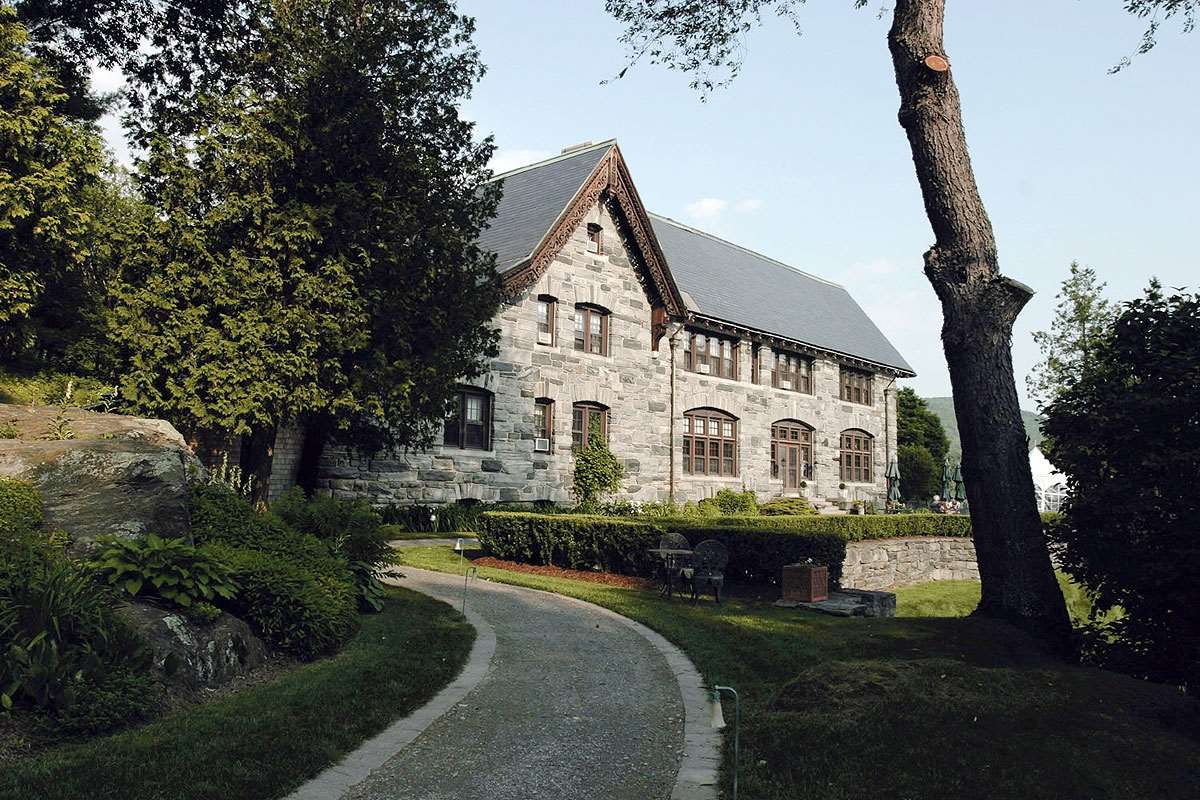 Castle Hill Resort & Spa Proctorsville, VT See Discounts