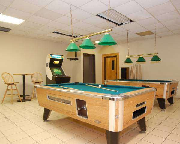  - Knights Inn St Clairesville - I-70, Exit 218